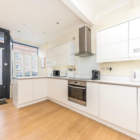 Stylish & Spacious 3 Bed Victorian House Sleeps Up To 7 - Near O2, Museums, Excel, Mazehill Station 12 Mins Direct Into London Bridge Eksteriør billede