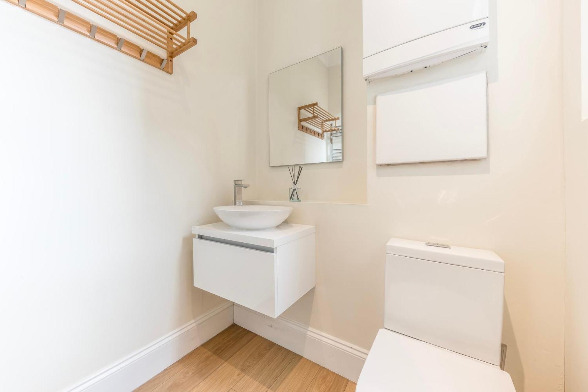 Stylish & Spacious 3 Bed Victorian House Sleeps Up To 7 - Near O2, Museums, Excel, Mazehill Station 12 Mins Direct Into London Bridge Eksteriør billede